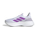 Adidas Ultraboost 5X Dame i White/Purple Burst/Lucid Pink har overdel i mesh, tyk sål, gennemsigtig hæl, tre lilla striber og sort ydersål - perfekt til de daglige løbeture.