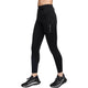 En person er iført sorte Nike Trail High-Waisted 7/8 Leggings (Dame, Black/Dk Smoke Grey) med Dri-FIT-stof og NIKE TRAIL-tekst på lommen, sammen med sorte GORE-TEX-trailløbesko, på en almindelig hvid baggrund.