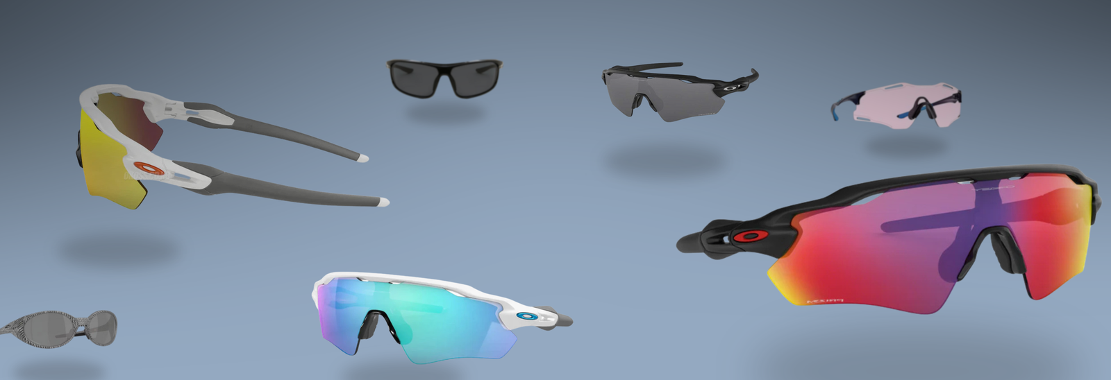 En række sportssolbriller og udskiftelige glas i forskellige former og farver vises på en blå baggrund med gradient.