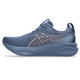 En Asics Gel-Kayano 33 Dame løbesko i Grand Shark/Taro Purple med pink detaljer og FluidSupport-tekst på sålen, vist mod en hvid baggrund.