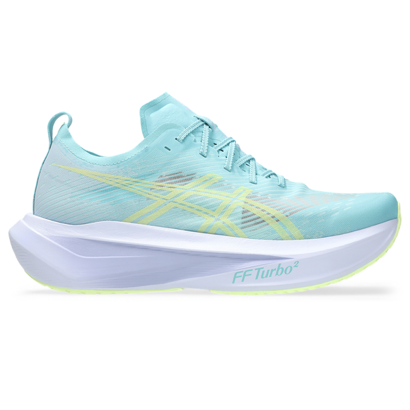 Asics Megablast Unisex i Energy Aqua/Blue Fade har en overdel i åndbart mesh, snørelukning, tyk hvid og lysegrøn sål med FF Turbo 2-skum, gule detaljer og "FF Turbo²"-tekst på mellemsålen.