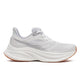 Et sidebillede af Saucony Endorphin Speed 5 løbesko dame i White/Gum med en tyk sål, overdel i mesh, hvide snørebånd og en lysebrun ydersål i gummi. Perfekt til tempoløb med et diskret Endorphin Speed 5-logo langs siden.
