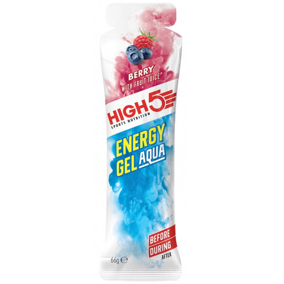 High5 Energy Gel Aqua Berry Kasse (20 stk.): Hver 66 g gel med bærsmag har bærbilleder og tekst på hurtigtoptagelige kulhydrater, hvilket gør den perfekt til brug før eller under træning.