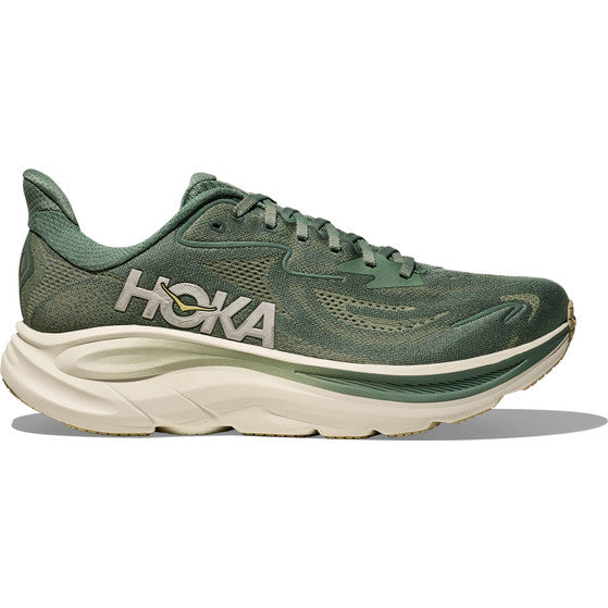 Hoka Clifton 10 herre løbesko i Fern/Truffle Salt har en overdel i mesh, hvid mellemsål og sål samt HOKA-mærke i siden. Den er vist fra siden på en hvid baggrund og har maksimal dæmpning for komfort.