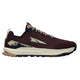 Altra Lone Peak 9+ Dame i rødbrun er en atletisk trailløbesko med marineblå og solbrune detaljer, cremefarvet mellemsål, sort ydersål, Altra-logo på siden og mønstret hælparti.
