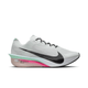 Sidebillede af Nike Zoomx Vaporfly Next% 4 Herre i White/Black-Hyper Pink-Mint Foam, med en fed sort swoosh, sorte snørebånd, ZoomX-støddæmpning, carbonplade til fremdrift og en mellemsål med gradient fra mintgrøn til pink.