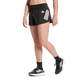 En person i Adidas Adi365 Shorts, Dame, Black står på en almindelig hvid baggrund. Kun den nederste halvdel er synlig, med sorte shorts med hvide striber, sorte sokker og sorte Adidas-løbesko.