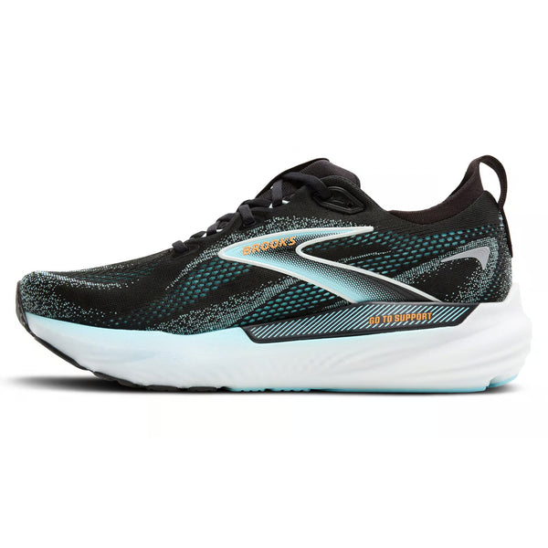 Brooks Glycerin GTS 22 til herrer i Black/Atomizer/Blazing Orange har blå, hvide og orange detaljer, en polstret hvid sål for stabilitet, snørelukning og et lavt design, vist på en hvid baggrund.