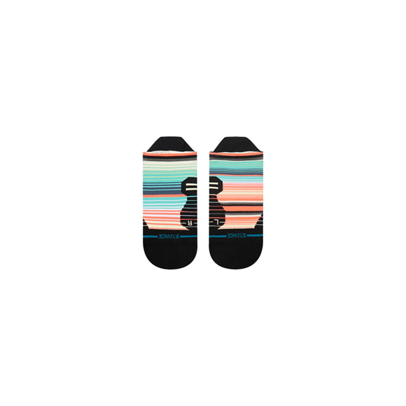 Stance Curren Light Tab ankelstrømper, unisex, i farven Coral, med åndbart design og sorte detaljer-perfekte stribede strømper til hverdagskomfort.