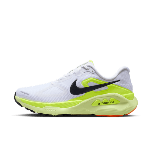 Nike Structure Plus løbesko til herrer i White/Black-Pure Platinum-Volt har en sort swoosh, neon gule detaljer ved sålen, orange ydersål-accent og ReactX-skum for ekstra stabilitet. Vist på en helt hvid baggrund.