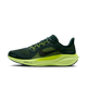 Nike Pegasus 41 Dame i Seaweed/Black-Cyber-Lt Lemon Twist er vist i sideprofil med mørkegrøn overdel, sort swoosh og lysegul-grøn sål med React-skum mod en almindelig hvid baggrund.