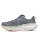 Saucony Guide 18 Herre i Carbon/Iceberg er en grå stabilitetsløbesko med en hvid og lysegrøn PWRRUN-skumsål, overdel i mesh, snørelukning og ydersål i beigefarvet gummi. Ideel til daglige løbeture. Vist på en almindelig hvid baggrund.