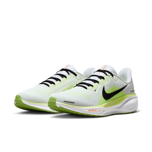 Et par Nike Pegasus 41 løbesko herre i White/Black-Volt Ice-Barely Volt har mesh-overdel for åndbarhed, sorte snørebånd og swooshes, hvide mellemsåler, grønne ydersåler og orange AIR ZOOM-tekst for stil og komfort.