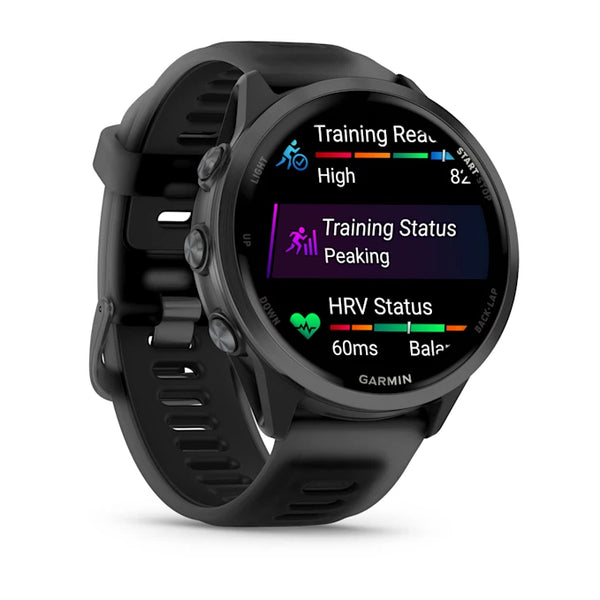 Garmin Forerunner 570 47 mm i Slate Grey Aluminium/Translucent Black har et rundt display, der viser høj træningsberedskab, peaking-status og afbalanceret HRV, samt to sideknapper - perfekt til atleter, der har brug for avanceret GPS-tracking.