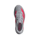 Et topbillede af Adidas Adizero Evo SL, Herre i Silver Metallic/Lucid Red/Iron Metallic med knaldrøde striber, ADIZERO-mærke på pløs og indersål og responsiv Lightstrike Pro-støddæmpning mod en ensfarvet baggrund.