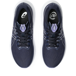 Ovenfor ses et par Asics GT-2000 14 Dame løbesko i Midnight/Bluebell med hvide såler, sorte snørebånd, lyslilla detaljer og synlige logoer på indersålen og tungen.