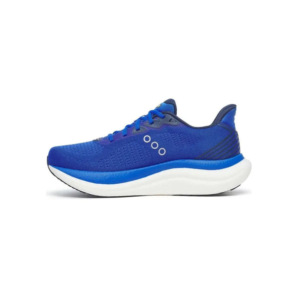 Saucony Triumph 23 Herre løbesko i Lapis/Silver med maksimal komfort, hvid sål, sorte detaljer og tre cirkulære huller på siden vises på en hvid baggrund.