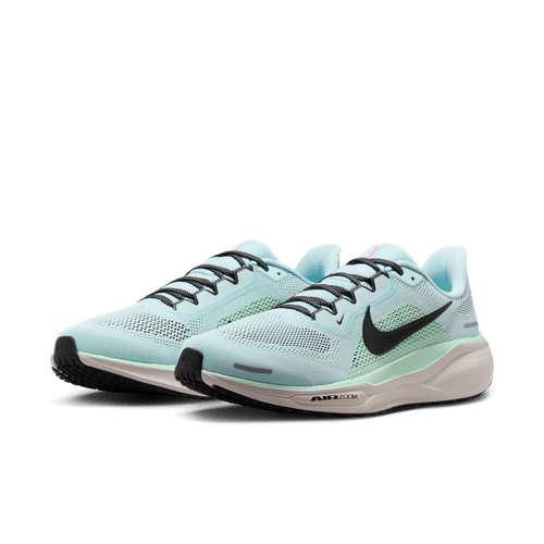 Et par Nike Pegasus 41 herre løbesko i Glacier Ice/Black-Mint Foam-Hyper Pink, med overdel i mesh, snørelukning, hvide mellemsåler, sorte ydersåler og responsiv React-skum for komfort på dine løbeture.