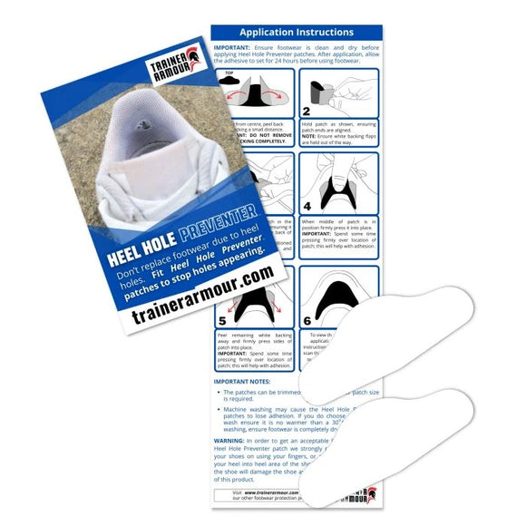 Produktbilledet viser Trainer Armour Heel Hole Preventer (Unisex, hvid) plastre, en instruktionsfolder med en trin-for-trin-guide og to hvide selvklæbende hælplastre. Folderen indeholder hjemmesidens URL.