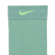 Et nærbillede af Nike Fast Lightweight Crew-strømpen i Iron Purple/Voltage Green, der viser den ikoniske swoosh nær manchetten og et struktureret design - perfekt til din foretrukne unisex Nike-tee eller svedtransporterende træningstrøje.