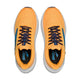 Et par Brooks Glycerin Max herre løbesko i Blazing Orange/Blue/White vises oppefra på hvid baggrund. Indersålerne har "BROOKS" i blå, hvilket fremhæver deres design for maksimal komfort.