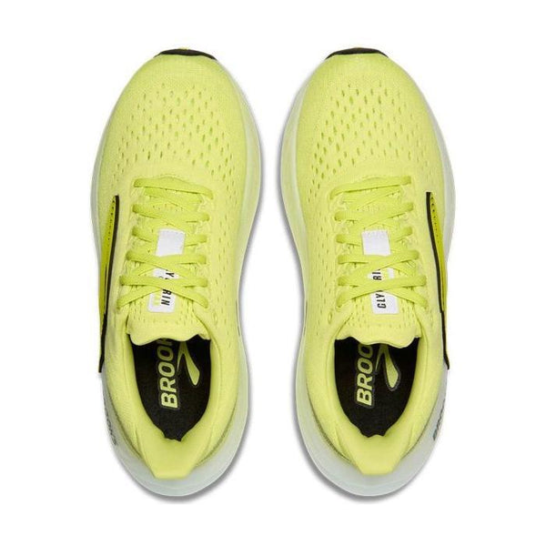 Et par Brooks Glycerin Max, Dame, i Sunny Lime/Black/White set fra oven, med åndbar mesh-overdel, hvide mellemsåler og sorte indlægssåler med BROOKS-perfekte neutrale løbesko for maksimal komfort.