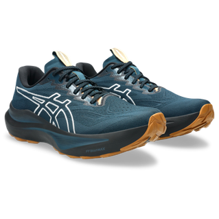 Et par Asics GT-2000 14 TR herre løbesko i Nature Bathing/Tranquil Teal med hvide detaljer, sorte snørebånd og gummifarvede såler er placeret side om side på en hvid baggrund.