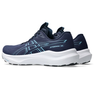 Et par Asics GT-2000 14 løbesko til herrer i farven Midnight/Stillwater med lyseblå detaljer og hvid sål, vist på hvid baggrund med én sko lidt bag den anden, designet til optimal pronationsstøtte under løb.