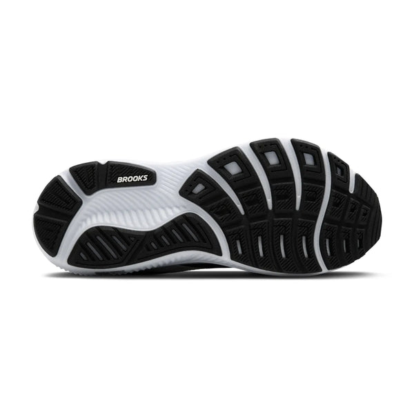 Brooks Ghost 17, Herre Black/Grey/White har en sort og hvid sål med et segmenteret mønster, dybe riller, blød dæmpning og Brooks-logoet ved hælen.