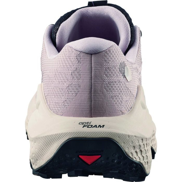 Et nærbillede bagfra af Salomon Ultra Glide 4 Dame trailsko i Shadow Grey/Tapioca/Black viser en struktureret sål, opti FOAM på hælen og en rød trekant på den sorte ydersål - designet til komfort og stabilitet på trail-løb.