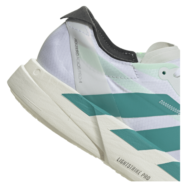 Nærbillede af hælen og mellemsålen på Adidas Adizero Adios Pro 4 Dame (White/Pure Teal/Carbon), med ADIZERO ADIOS PRO 4 og LIGHTSTRIKE PRO-tekst, der viser Lightstrike Pro-mellemsålen.