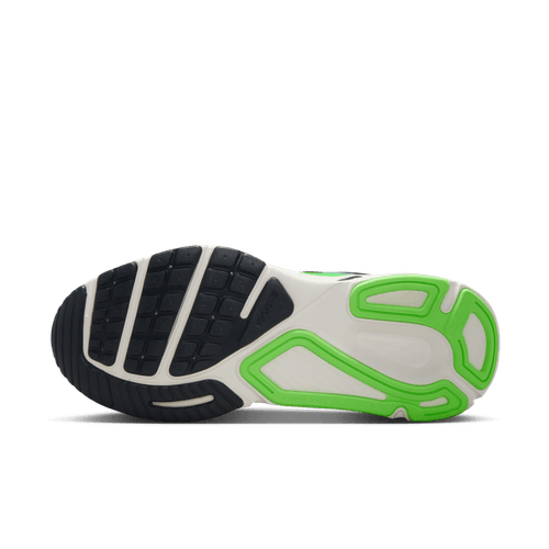 Nike Structure Plus løbesko til herrer har en sål i sort, hvid og Voltage Green med varierende mønstre, der giver optimal greb, trækkraft og ekstra stabilitet. Farve: Iron Purple/Voltage Green-Off Noir-Sail.