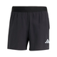 Adidas Adi365 Short M til mænd har et sort design, elastisk linning og et lille hvidt logo nederst på venstre ben. Shortsene er lavet af letvægtsstof og er ideelle til sport eller træning.