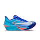 Nike Zoom Fly 6 Herre i farvekombinationen Racer Blue/White-Blue Lightning har en åndbar overdel i mesh, en stødabsorberende ZoomX-sål, et moderne design, et hvidt Swoosh-logo og ZoomX-logo – perfekt til høj ydeevne med markante blå nuancer.
