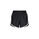 Nike Tempo løbeshorts med mellemhøj talje og indvendig underbuks til kvinder i farvekombinationen Sort/Sort/Hvid/Reflekterende sølv har en elastisk linning, hvid kant og et lille hvidt Nike-logo nederst på venstre ben. Vist på en ensfarvet hvid baggrund.