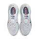 Nike Vomero 18 løbesko herre i White/Black-Mineral Slate-Mineral med teal og pink detaljer set ovenfra. VOMERO og RUN står på indersålerne. Skoene har maksimal dæmpning, hvide snørebånd og åndbart mesh overdel.