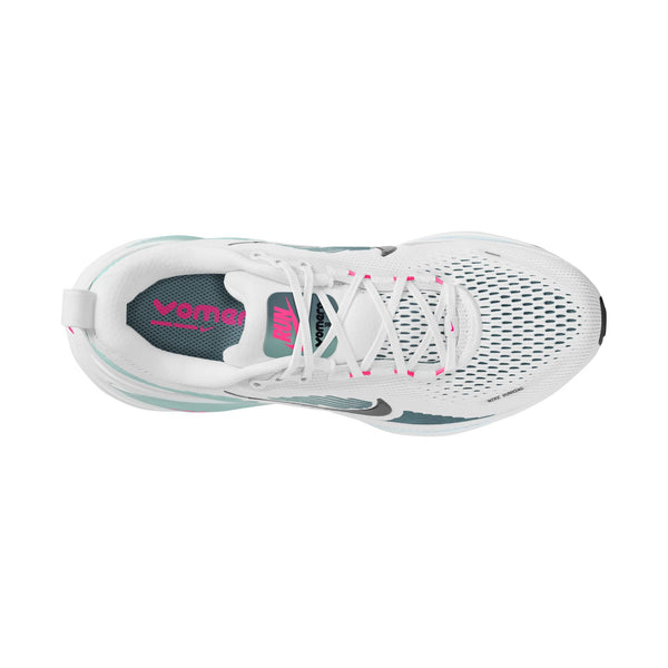 Topbillede af Nike Vomero 18 løbesko herre i White/Black-Mineral Slate-Mineral med en overdel i mesh og hvide snørebånd. Har maksimal dæmpning, trækflig ved hælen og signaturdesigndetaljer.