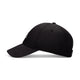 Nike ACG Club Unstructured-kasketten i sort/sort vises i profil på en ensfarvet hvid baggrund. Denne outdoor-kasket har seks paneler, en buet skygge og en knap øverst og er fremstillet af genanvendt polyester.