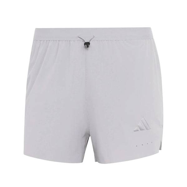 Adidas Adi365 Climacool+ Pocket Shorts til mænd i farven Glogry har snøre i taljen, et lille logo nederst til venstre, et minimalistisk design, diskrete lommer og Climacool-teknologi, der sikrer ekstra komfort.