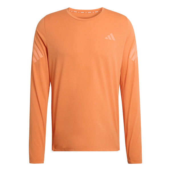 Adidas Adi365 Longsleeve Shirt til herrer har et orange design, rund hals, lys orange brystlogo og tre striber på hver overarm. Den vises på en almindelig hvid baggrund.