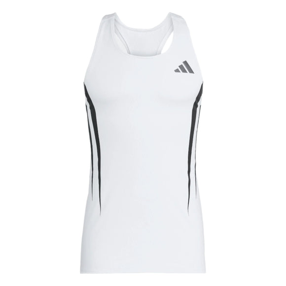 Adidas Adizero A Sgl M til mænd er en hvid atletisk tank top med sorte sidestriber, et sort logo på venstre bryst, racerback design og lavet af hurtigtørrende materiale for optimal komfort under træning.