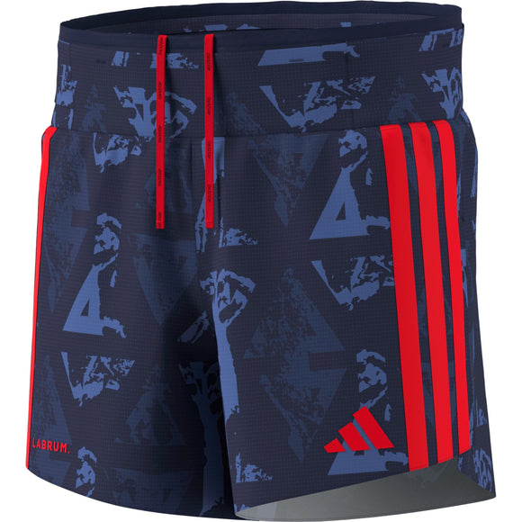 Adidas Labrum Gel Short, Herre, Blue har et abstrakt blåt mønster med knaldrøde detaljer - tre striber, logo, snørebånd og LABRUM i bunden - og indeholder CLIMACOOL-teknologi for komfort.