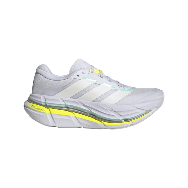 Adidas Adistar Byd 2 Dame i Frost Purple/Cloud White/Hi-Res Yellow er en stilfuld løbesko med tre hvide striber, lysegrå detaljer og en tyk sål med gule og grønne detaljer, vist fra siden mod en almindelig hvid baggrund.