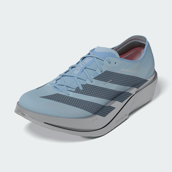 En lyseblå Adidas Adizero Adios Pro 5 konkurrencesko til kvinder i farvekombinationen Clesky/Gretwo/Silvmt, med sorte striber og ADIZERO-tekst på siden, samt en tyk, grå, stødabsorberende sål og en ventileret overdel i mesh. Denne Adidas-model, der er perfekt som maratonsko, vises her på en ensfarvet baggrund.