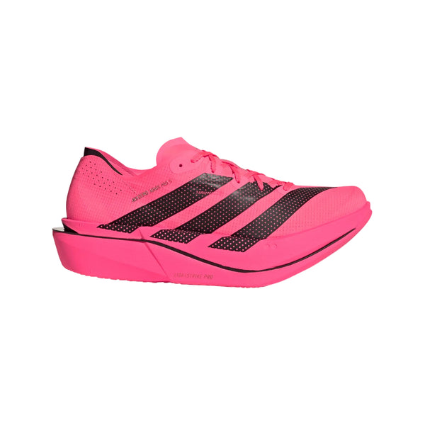 En farverig Soltur/Cblack/Lucred Adidas Adizero Adios Pro 5 løbesko til mænd med overdel i mesh, snørelukning, tre sorte striber på siden og en tyk, kantet sål – perfekt som din næste konkurrencesko til maratonløb – præsenteret på en enkel, lys baggrund.