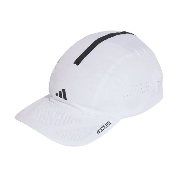 Adidas Adizero letvægts-løbehue (unisex) i hvid/sort har en sort lodret stribe, et Adidas-logo på siden, CLIMACOOL-ventilationshuller på siderne og teksten »ADIZERO« trykt tæt på skyggen.