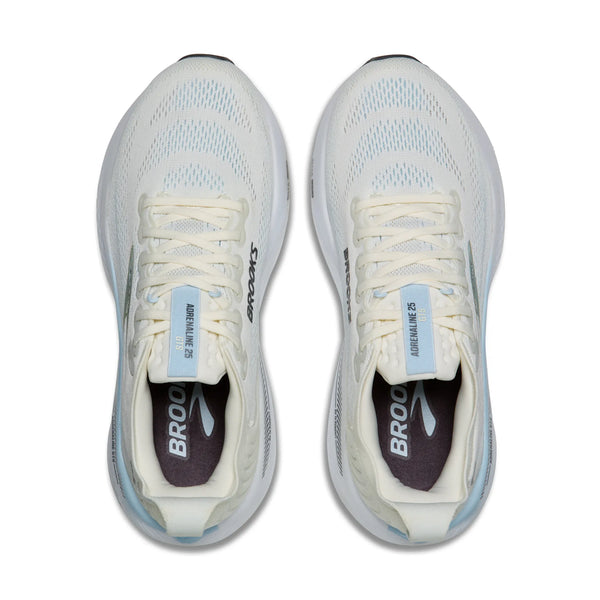 Topbillede af Brooks Adrenaline GTS 25 Dame løbesko i Star White/Nantucket/Chrome med varemærke på pløs og side, overdel i mesh og stødabsorberende indersål. Perfekt som stabil løbesko.