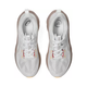 Et par Asics Novablast 5 Dame løbesko i White/Fawn med overdel i mesh, hvide snørebånd og lysebrune såler er vist ovenfra på en almindelig hvid baggrund. Indersålerne har FF BLAST PLUS ECO branding og størrelsesdetaljer.