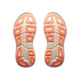 To Bondi 9 Dame-såler fra Hoka i farvekombinationen River Rock Grey / Mineral Ore vises side om side med et geometrisk mønster i hvidt og orange. Mønsteret sikrer greb og fleksibilitet og fremhæver den maksimale komfort på en ensfarvet hvid baggrund.