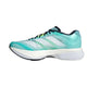 Et sidebillede af Adidas Adizero Boston 13 løbesko dame (Seflaq/Zeromt/Luclem) med blågrøn og hvid overdel, sorte snørebånd, en hvid LIGHTSTRIKE PRO-mellemsål og sort ydersål, vist på en hvid baggrund.